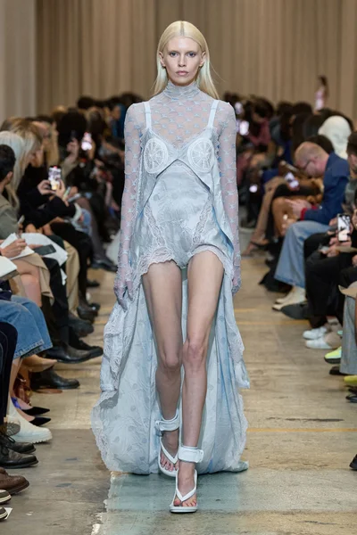 Look 63